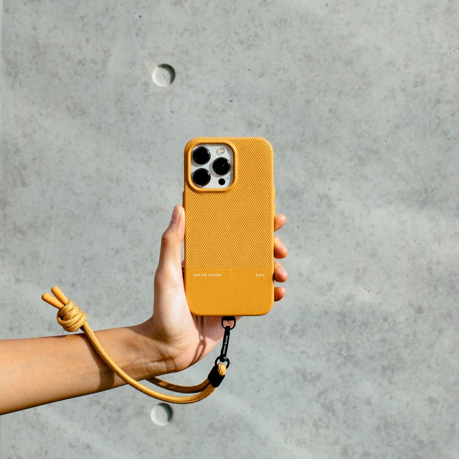 NATIVE UNION (RE)CLASSIC CASE FOR IPHONE 16 PRO KRAFT