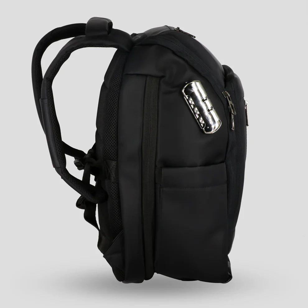 GRIPP Python Backpack Upto 16" / 40.64 cm MacBook/Laptop - Black