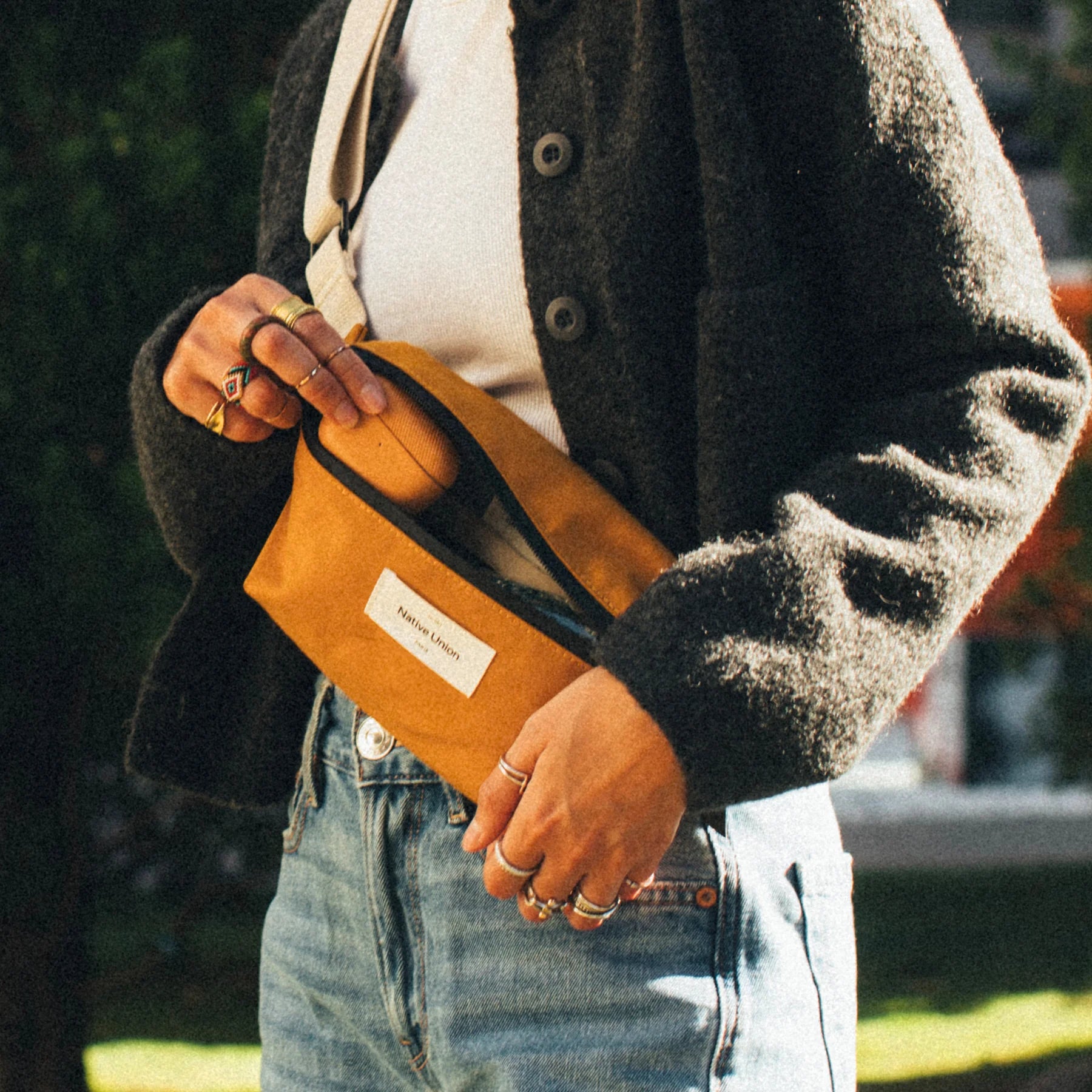 NATIVE UNION WFA CROSSBODY POUCH KRAFT