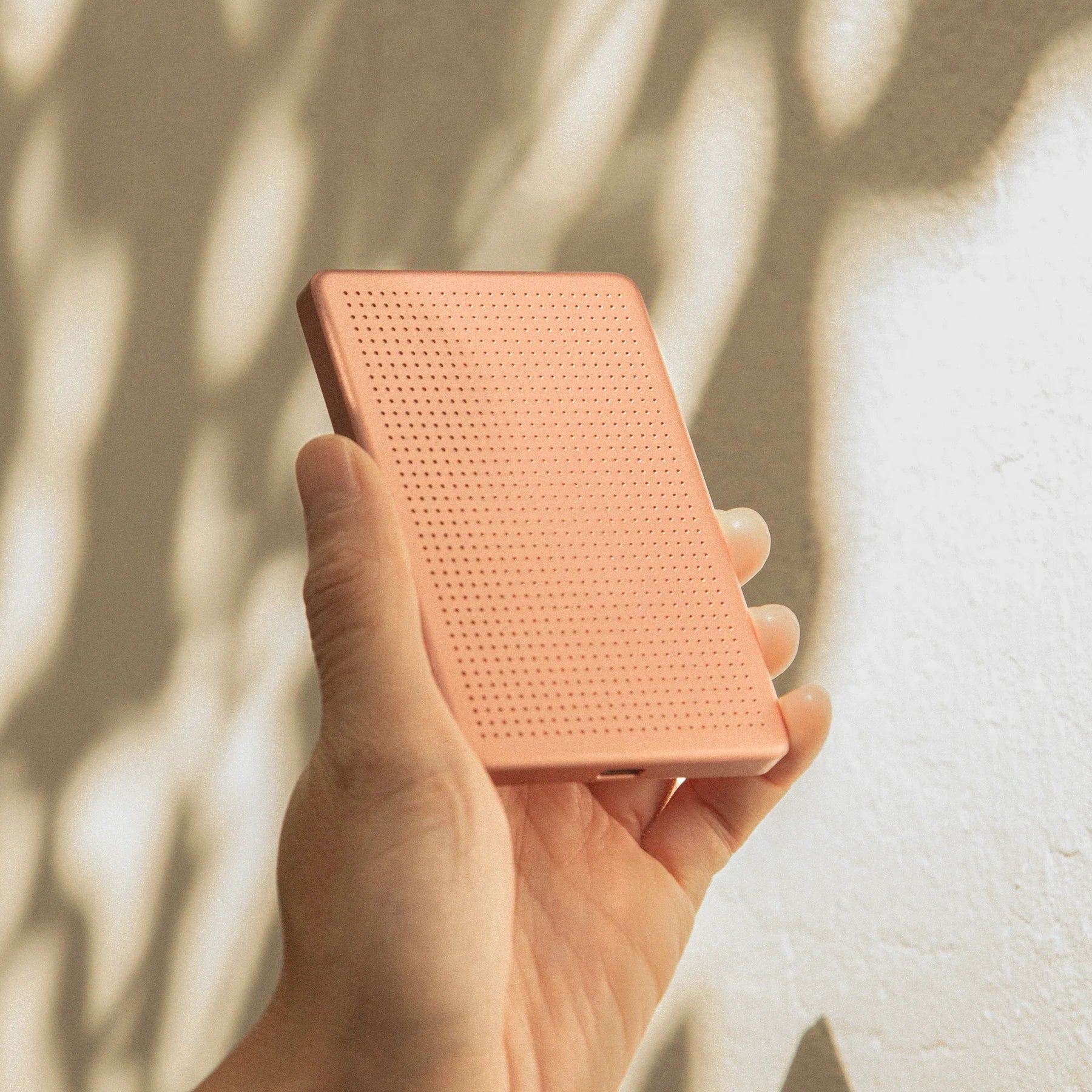 NATIVE UNION ACTIVE POWER BANK 5000 MAH- APRICOT