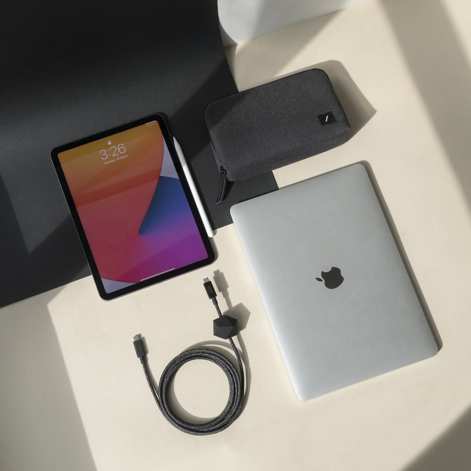 Native Union Desk Cable (USB-C to USB-C) The 8-foot 100W USB-C to USB-C cable with weighted anchor